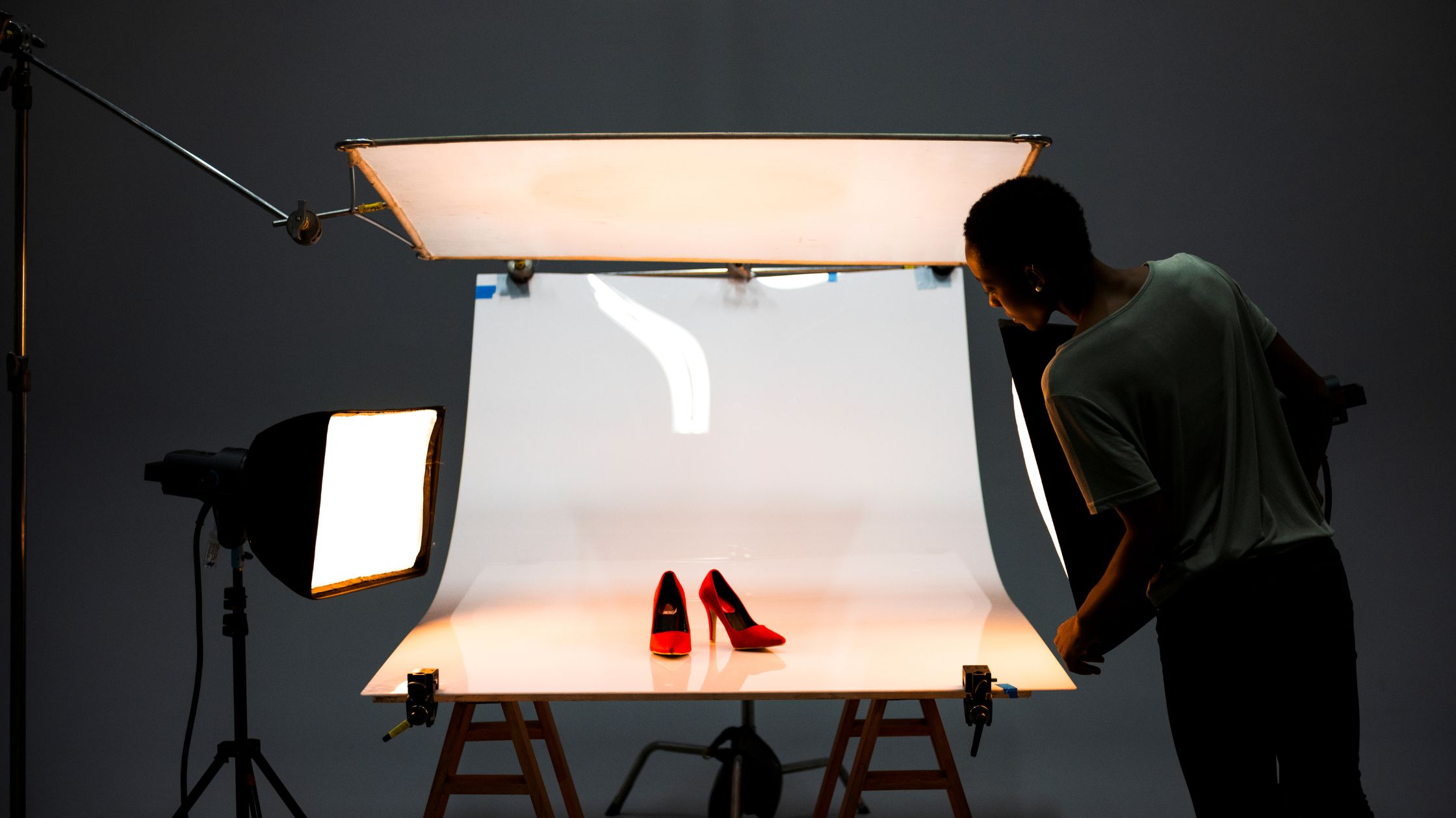 Product Photography Trends to Follow This Year